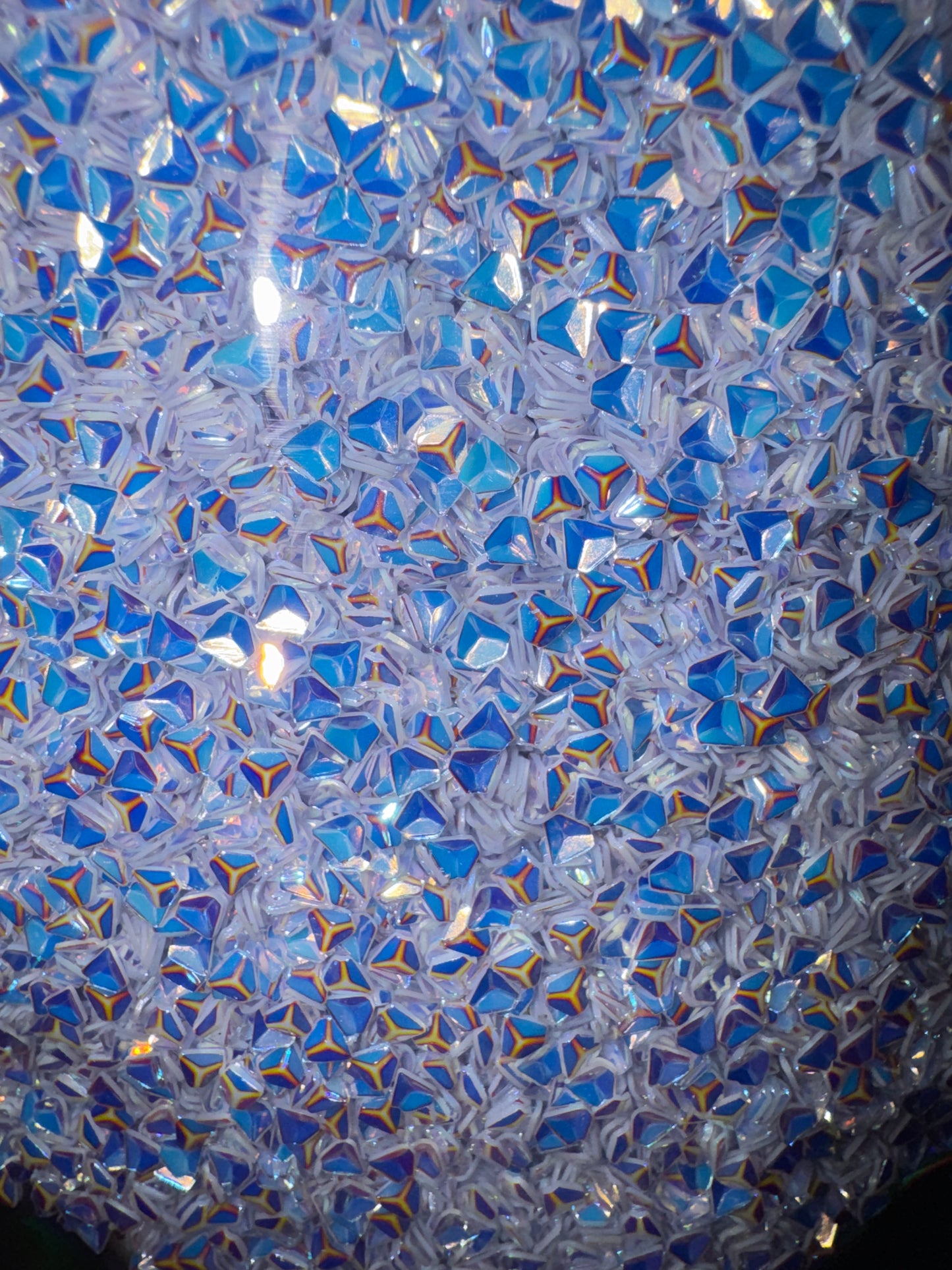 Pearly Pebble - 3d Shaped glitter