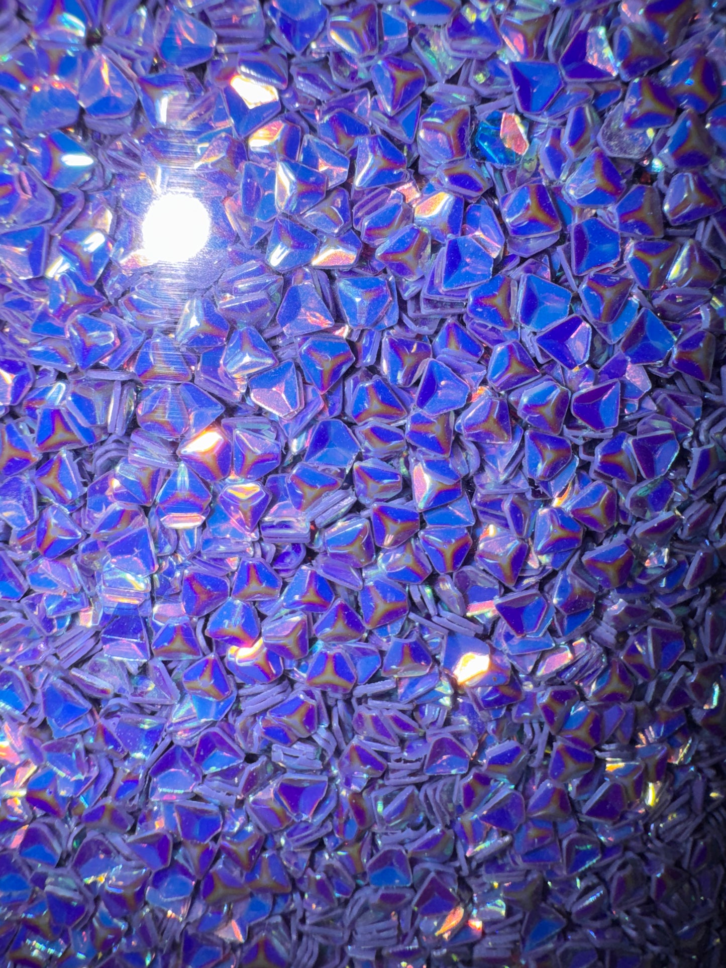 Amee Pebble - 3d shaped glitter